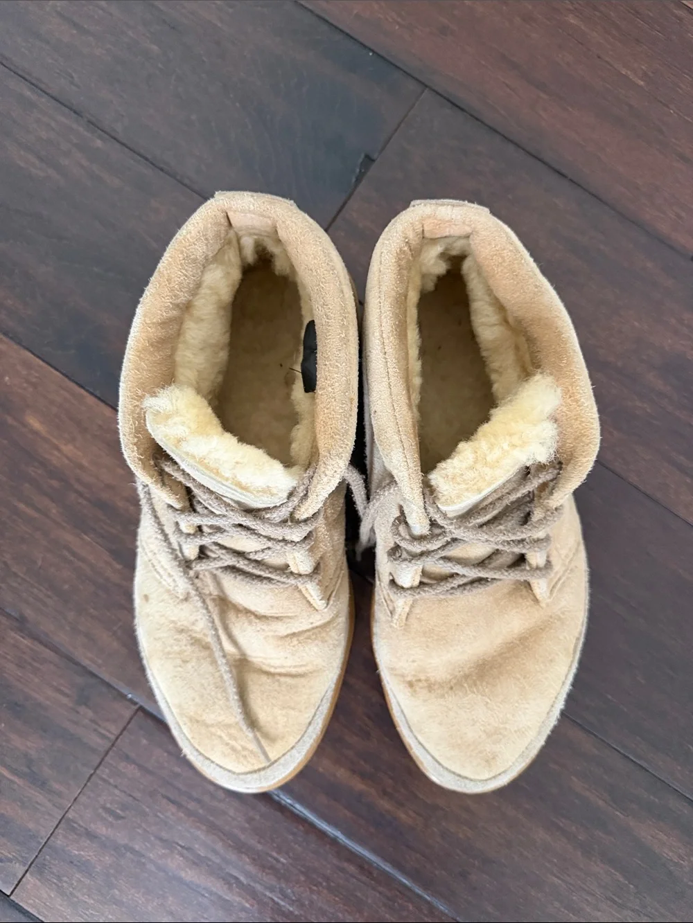 UGG Men's Chukka Suede Boots in Tan